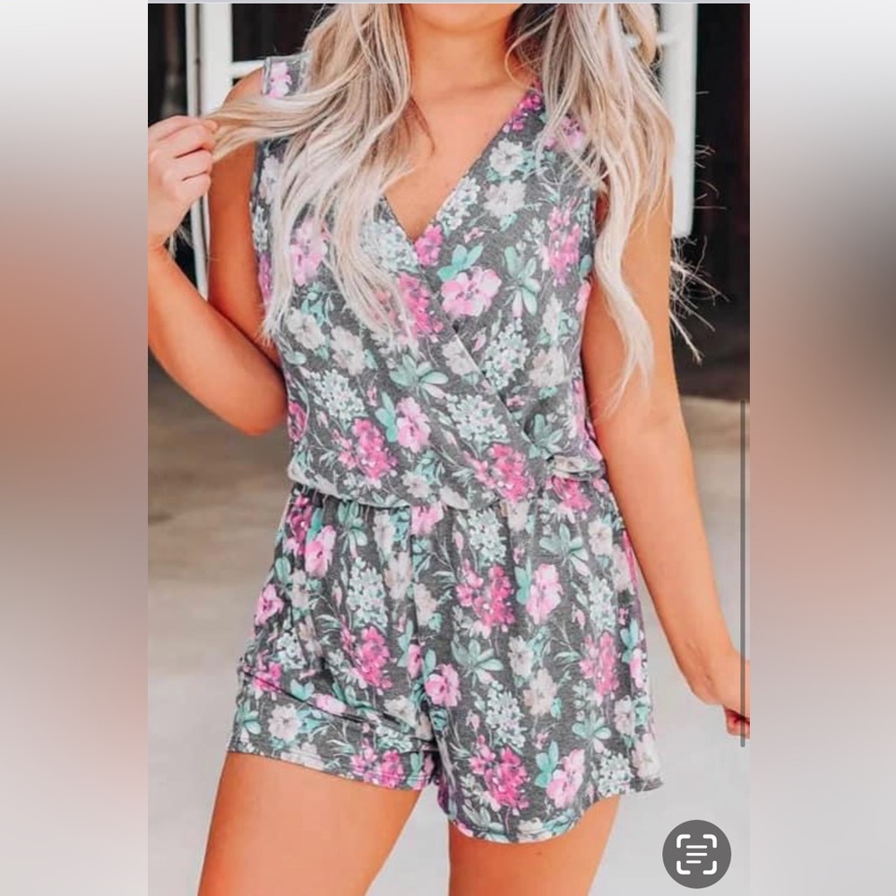 NEW- Whimsy & Wildflowers Floral Sleeveless Jumpsuit- L-XL